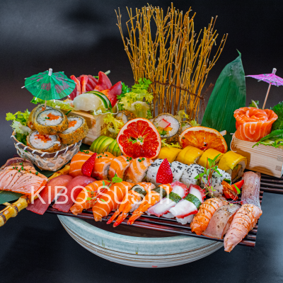 Sushi Sashimi Combo 11